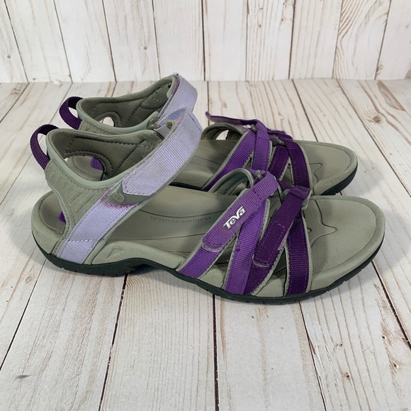 teva tirra size 8